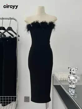 Vestido de las Mujeres sin Tirantes de Moda Plumas Flaco Sexy Vestidos de Noche Blanco y Negro de Punto Rendija de la Pierna de Mujer Vestido De 2023 Nuevo